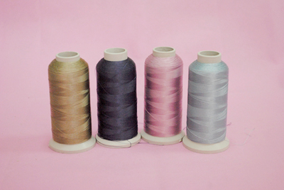 【廠家直銷】各種服裝優(yōu)質(zhì)縫紉線 40#高強(qiáng)線 - 化纖紗批發(fā),采購(gòu),供應(yīng) - 華南城網(wǎng)